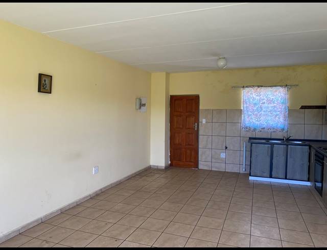 2 BEDROOM SECTIONAL TITLE FOR SALE IN RAVENSWOOD
